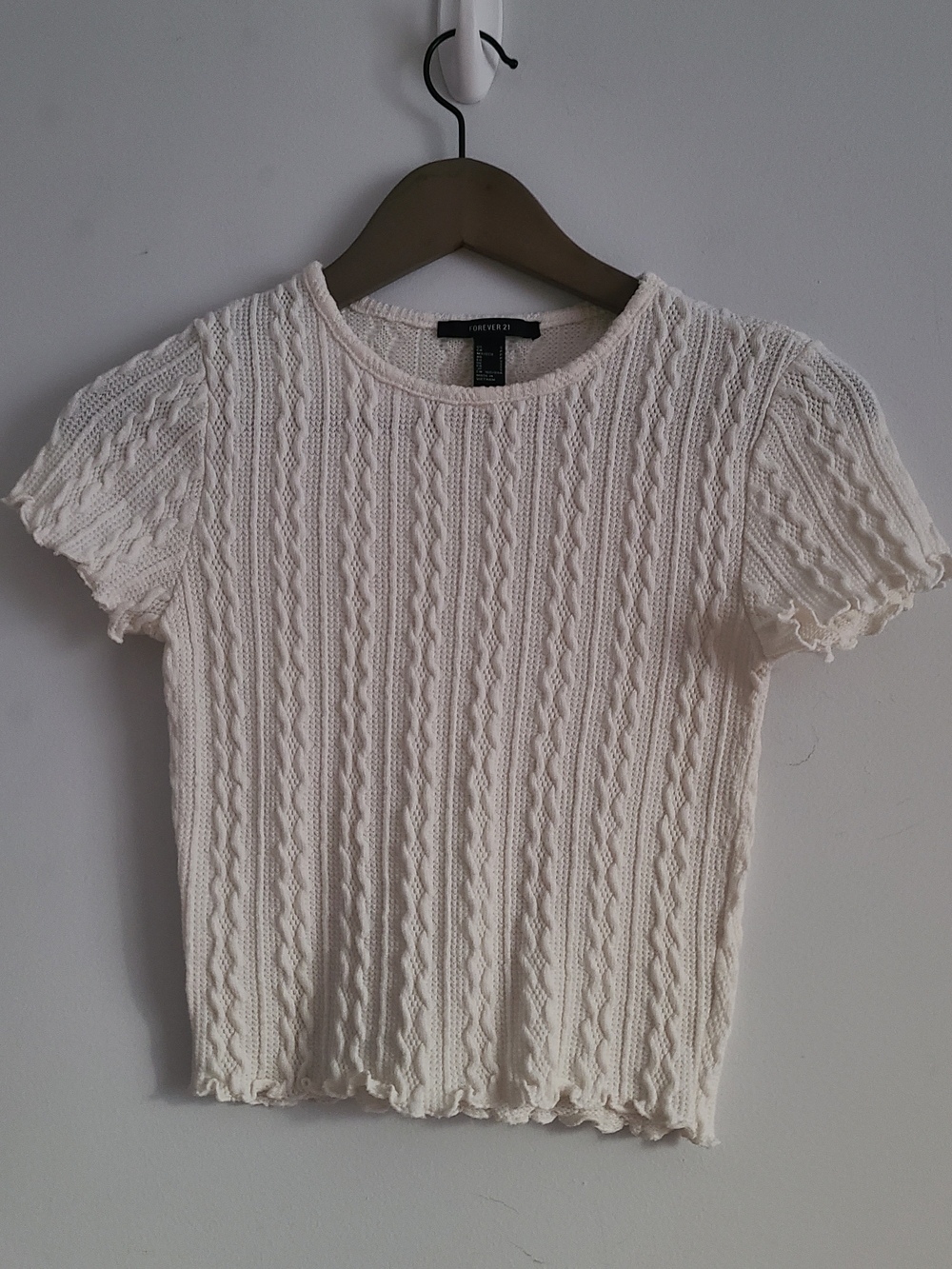 Forever 21 White Cable Knit Short Sleeve Top Size Small